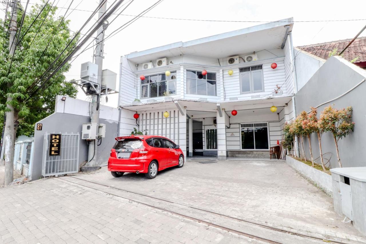 Hotel Bintang Malang Kültér fotó