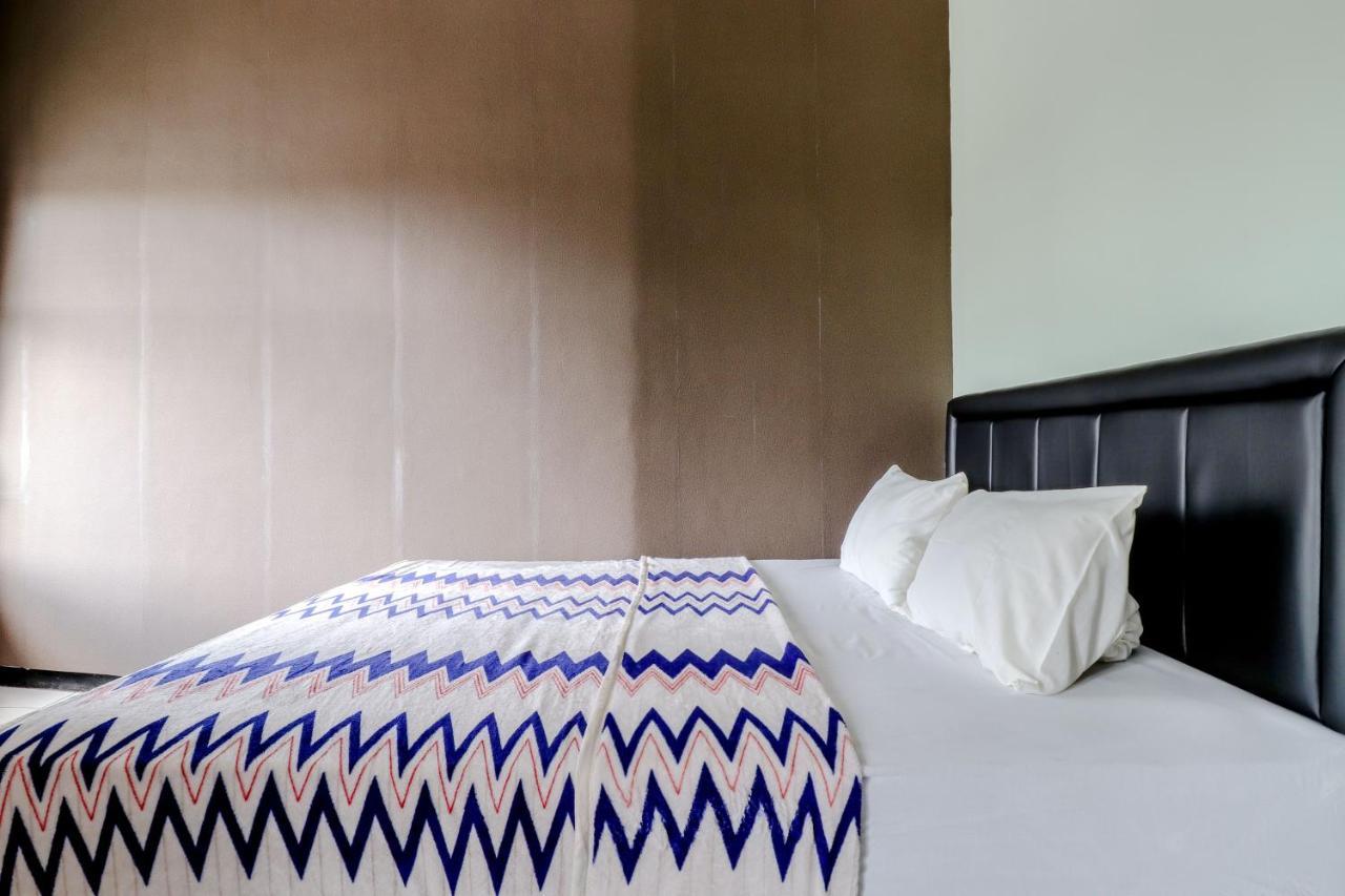 Hotel Bintang Malang Kültér fotó