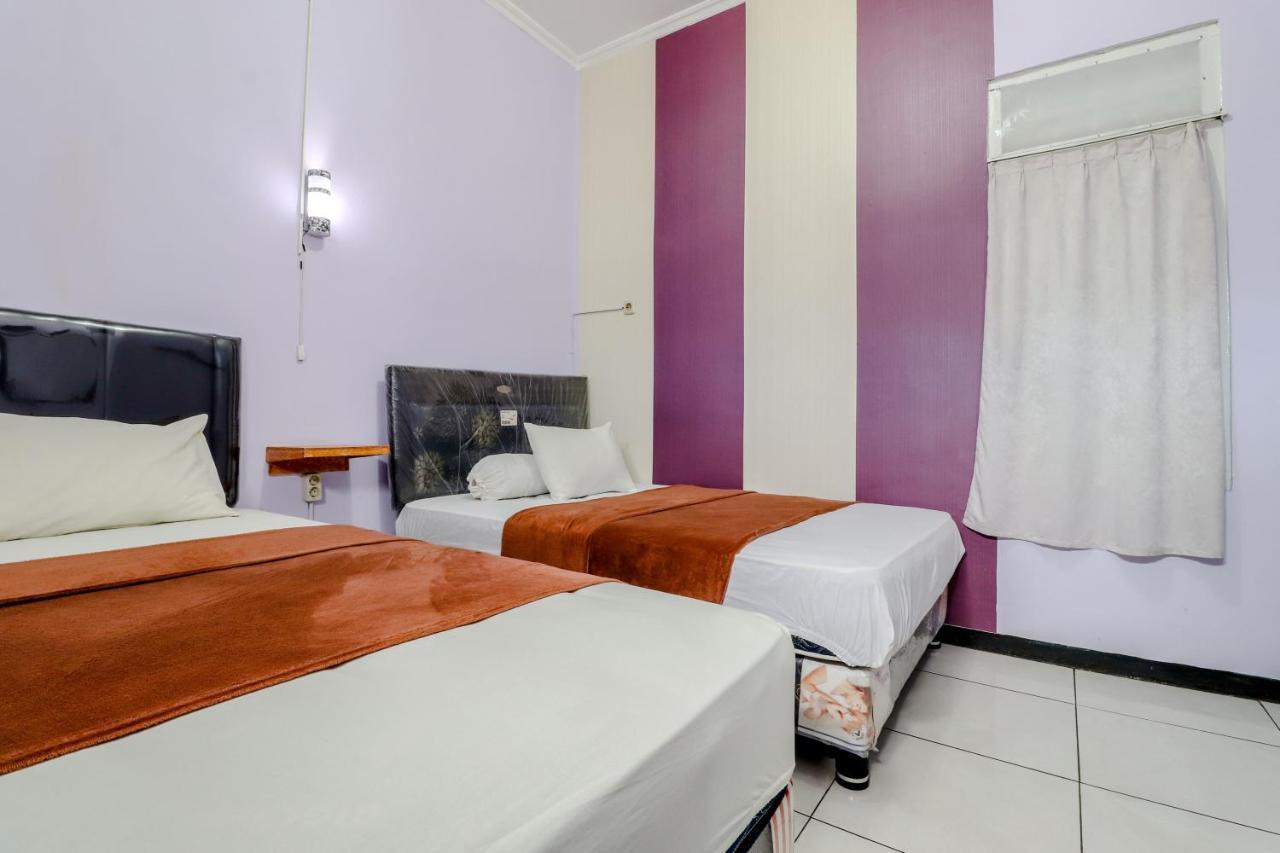 Hotel Bintang Malang Kültér fotó