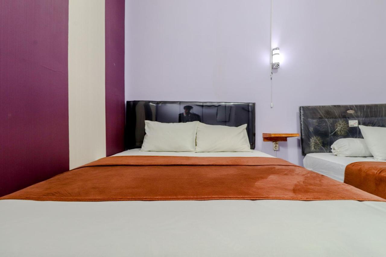Hotel Bintang Malang Kültér fotó