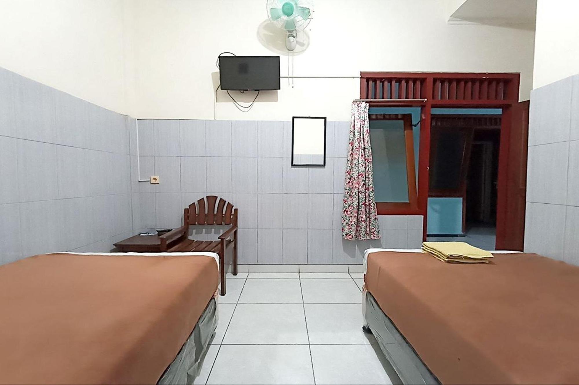 Hotel Bintang Malang Kültér fotó