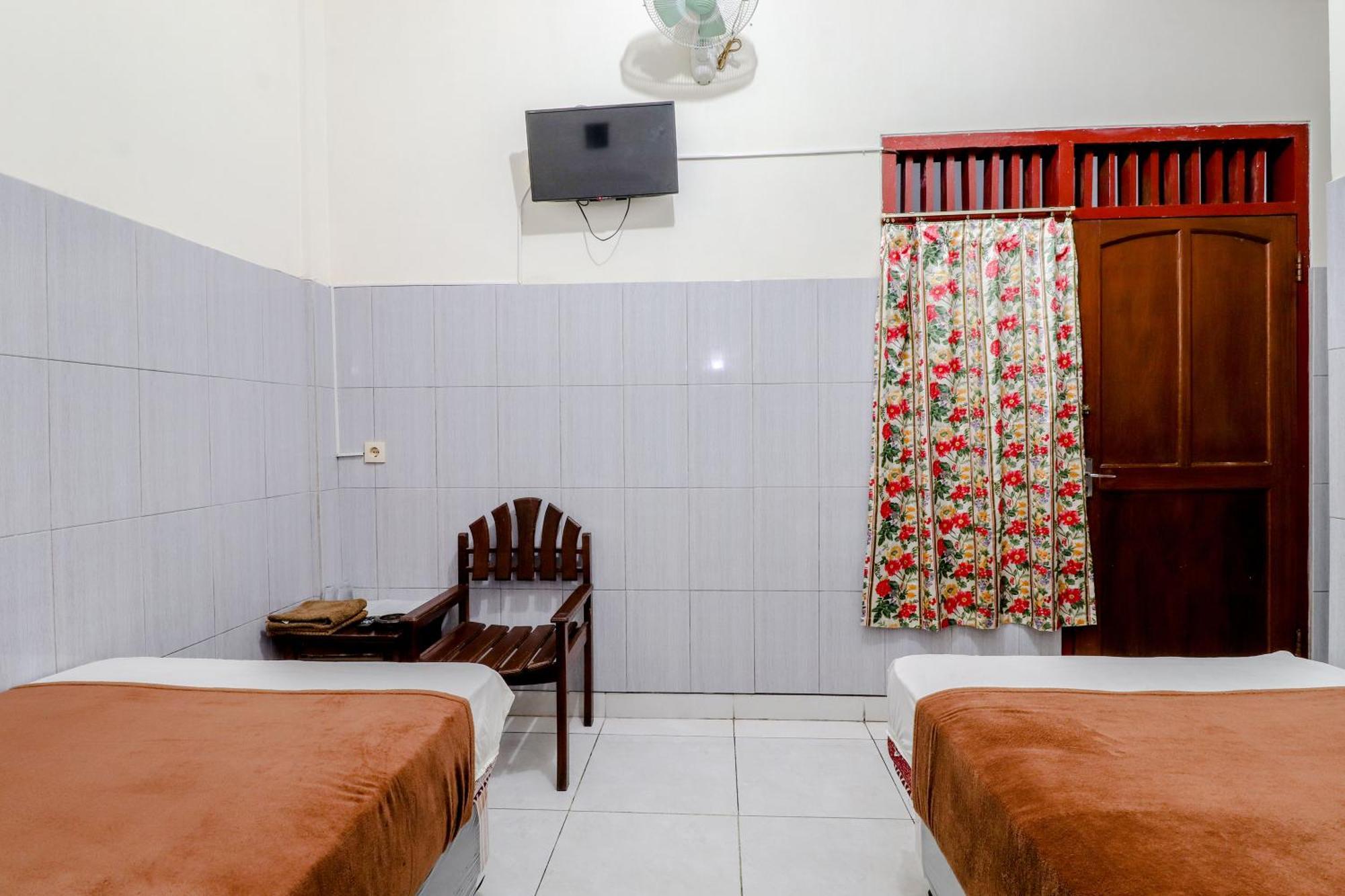 Hotel Bintang Malang Kültér fotó