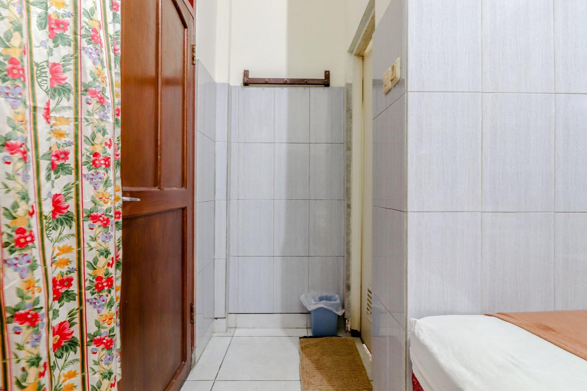 Hotel Bintang Malang Kültér fotó