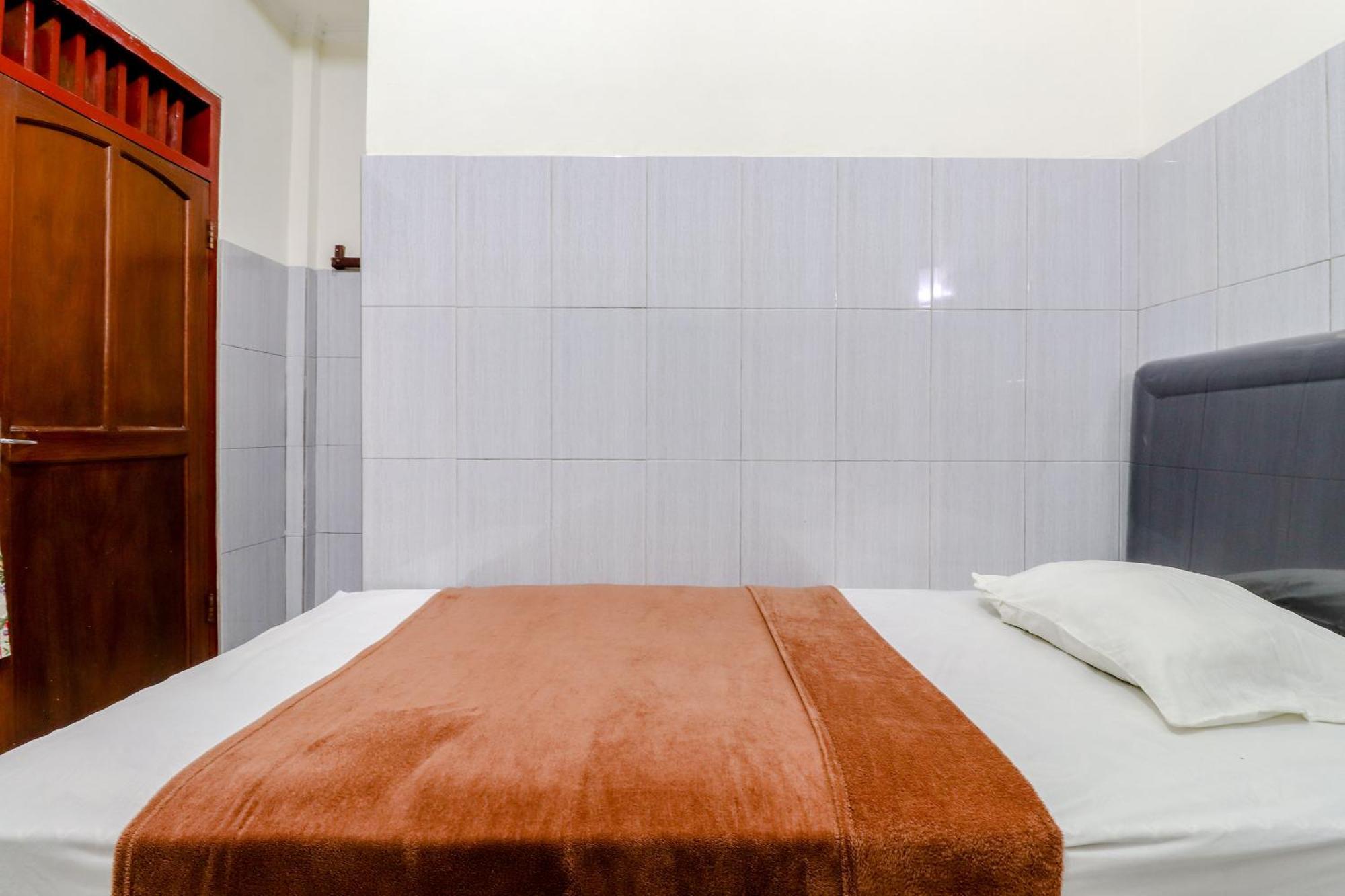 Hotel Bintang Malang Kültér fotó